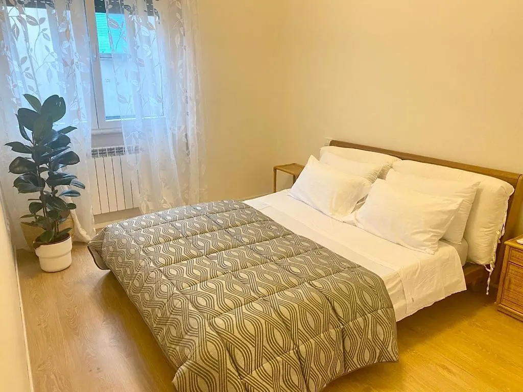 Gigi'S Place Viareggio Italy